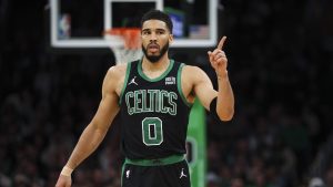 ينفي سلتكس الملهم تاتوم انتفاضة باكس المتأخرة ليحقق فوزًا مهمًا