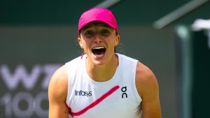 إيجا سواتيك أم كارلوس الكاراز؟ من الأقرب لتحقيق ثنائية صن شاين بفوزه ببطولة ميامي المفتوحة بعد إنديان ويلز؟