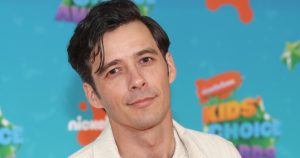 توقف النجم ماثيو أندروود عن التمثيل في فيلم Zoey 101 بعد تعرضه لاعتداء جنسي