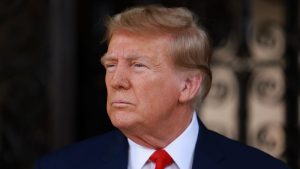 المحكمة العليا تبقي ترامب على بطاقة الاقتراع في كولورادو، وترفض الدفع بالتعديل الرابع عشر