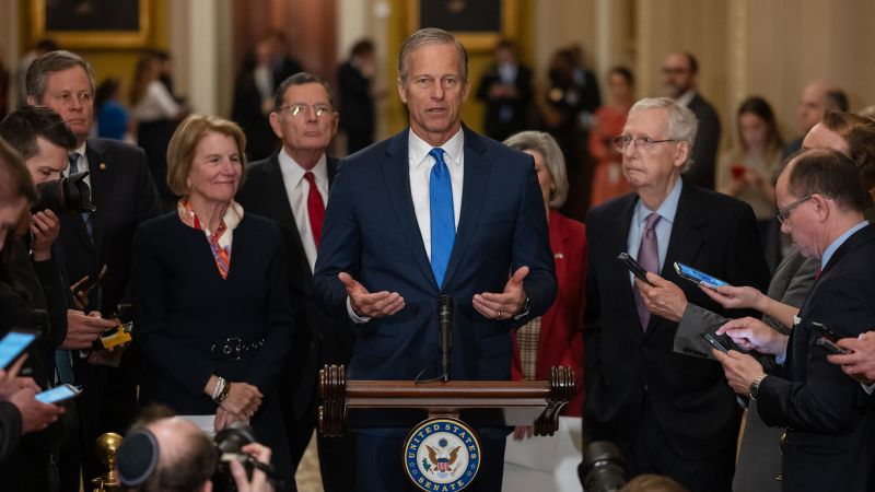 ثون يعلن عن محاولته لخلافة ماكونيل، مما يشعل المنافسة على زعيم الحزب الجمهوري في مجلس الشيوخ