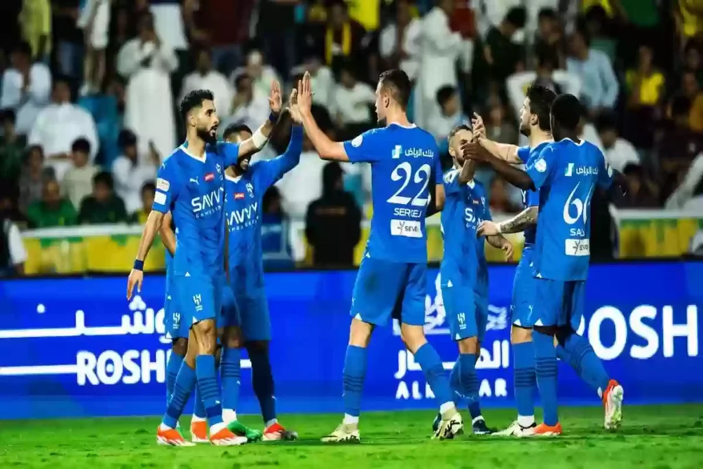 على الرغم من فوزه بالأربعة | عاصفة غضب من جمهور الهلال على النجم ..