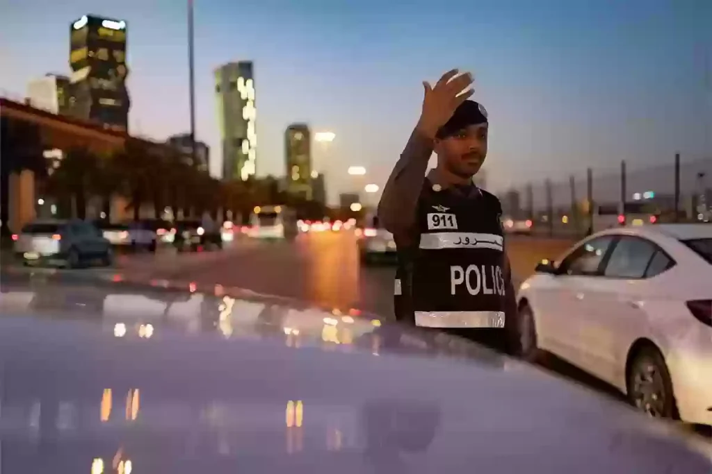 استكمالًا لتوضيح تفاصيل المبادرة!! المرور السعودي يبين طرق تسوية المخالفات بعد التخفيض