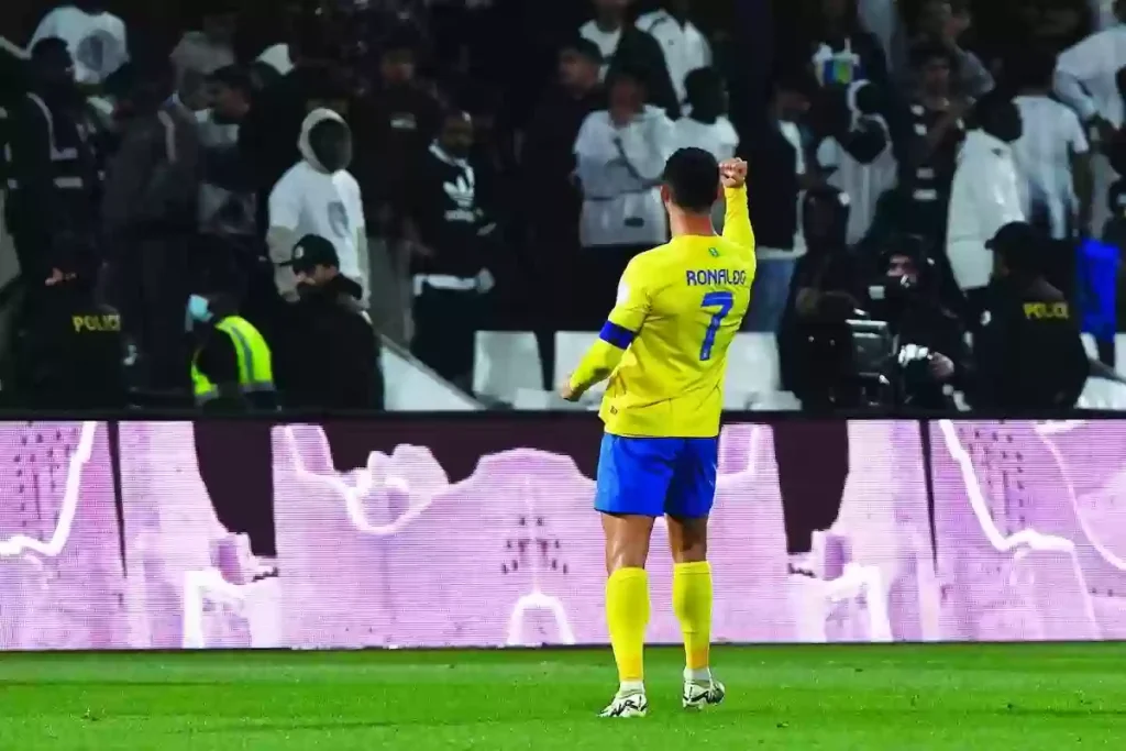 “الرفاعي” يكشف عن موعد تنفيذ عقوبة إيقاف “كريستيانو رونالدو” بعد طرده في مواجهة الهلال