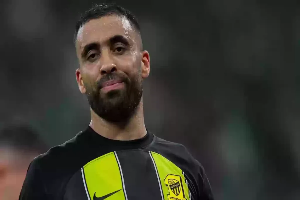 واقعة تهز الشارع الرياضي | الاعتداء على “حمدالله”.. وتعليق “الطريقي” على جلد نجم الاتحاد