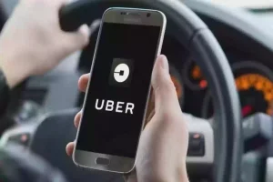 كيفية التسجيل في أوبر سائق وشروط قبول السائق والسيارة uberksa