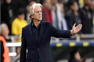 لمدة موسمين | إدارة الهلال تكشف مصير عقد “خيسوس” مع نادي الهلال واستمرار فهد بن نافل