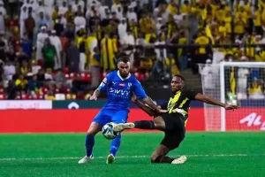غضب نور والدعيع!! مظاهر الشجار تظهر على نجوم الاتحاد والهلال بعد السوبر السعودي
