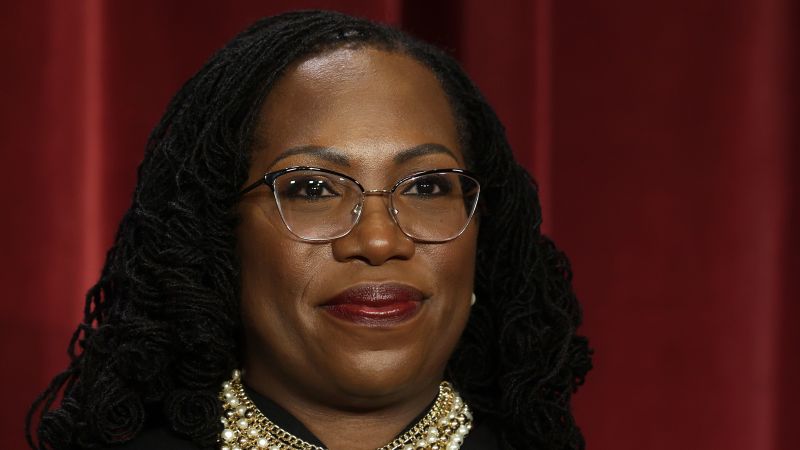 القاضي جاكسون يحذر من “مركز الجريمة” في المكتب البيضاوي في جلسة الاستماع الخاصة بالحصانة