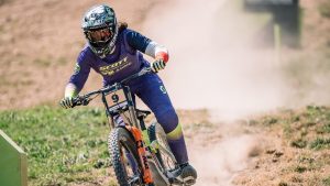 ميشلان تدير عجلات بطولة Whoop UCI Mountain Bike العالمية