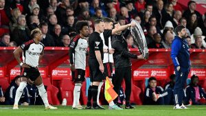 “إحراج عام” – غضب كيون من قيام فولهام بإجراء ثلاث تبديلات بعد 33 دقيقة