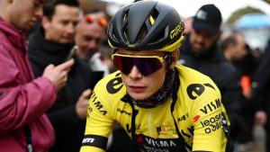 جوناس فينجيجارد “يتحسن قليلاً كل يوم”، كما يقول رئيس Visma ريتشارد بلوغ، ويقدم تحديث Wout van Aert