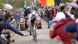 باريس روبيه: حادث رمي الغطاء “كان من الممكن أن ينهي” موسم ماتيو فان دير بويل – آدم بليث