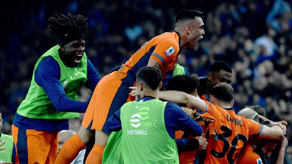 أودينيزي 1-2 إنتر: دافيد فراتيسي يحطم قلوب المضيفين بفوز متأخر ليجعل إنتر أقرب إلى لقب الدوري الإيطالي