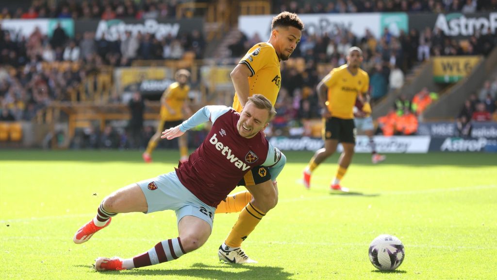 جارود بوين: ديفيد مويس يؤكد إصابة نجم وست هام خارج مباراة الدوري الأوروبي أمام باير ليفركوزن