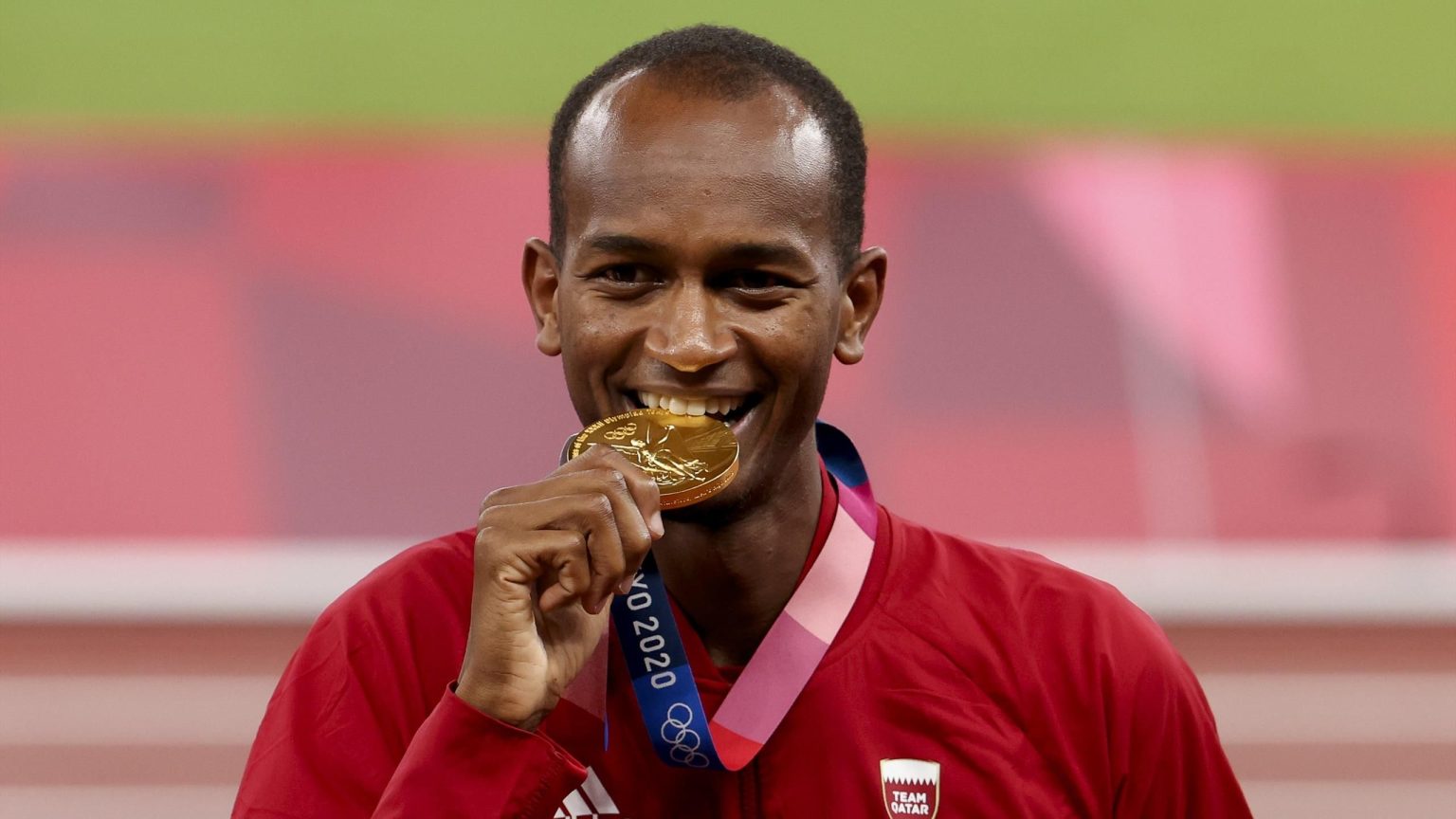 حصرياً معتز برشم: البطل الأولمبي في الوثب العالي “يخفي” الميداليات ليبقى متحفزاً – “أريد أن أفعل المزيد”