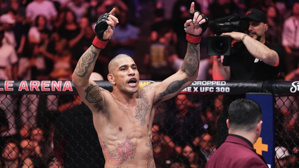 يوقف Ruthless Pereira Hill في UFC 300 ليحتفظ ببطولة الوزن الخفيف الثقيل