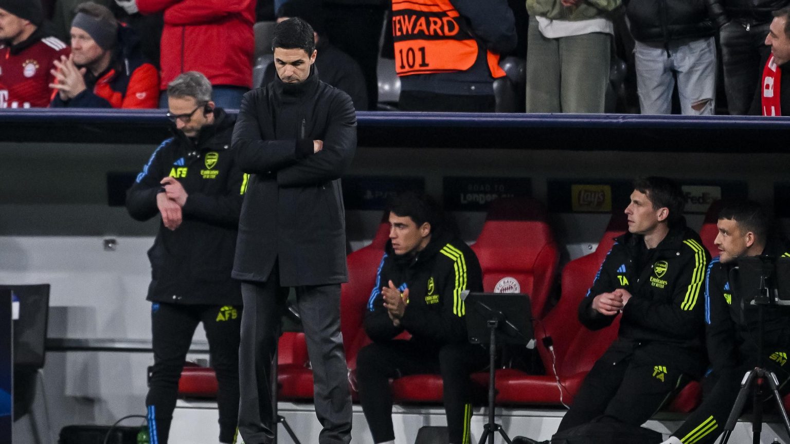 “لا أستطيع العثور على الكلمات المناسبة لرفعهم” – أرتيتا ينفتح على غرفة تبديل الملابس “المدمرة”.