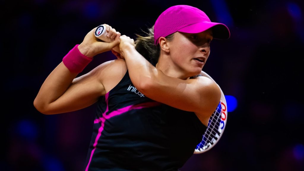 وصلت Iga Swiatek إلى 100 أسبوع في المركز الأول – إلى أي مدى ستستمر في الركض مع تحدي Aryna Sabalenka وCoco Gauff؟