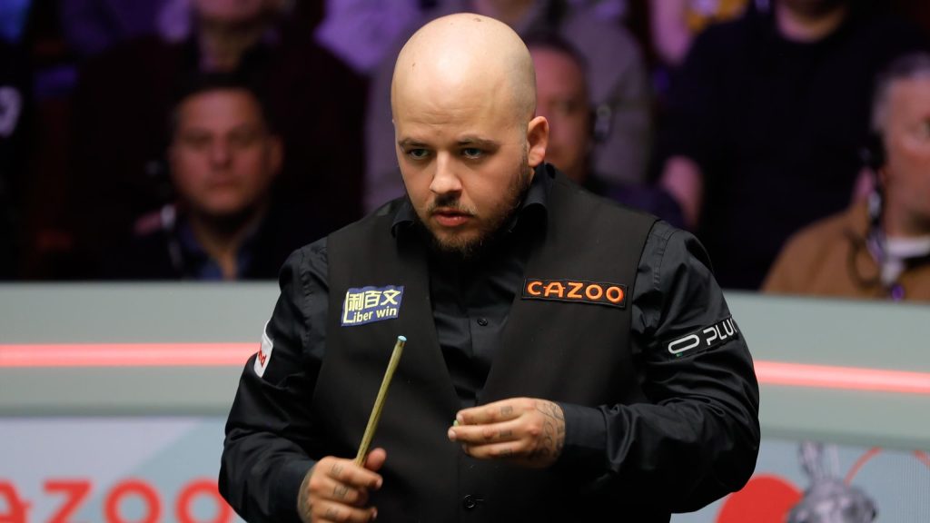 يشرح خبير يوروسبورت آلان ماكمانوس خروج لوكا بريسيل المفاجئ من بطولة العالم – “ربما كان مثقلًا بذلك”