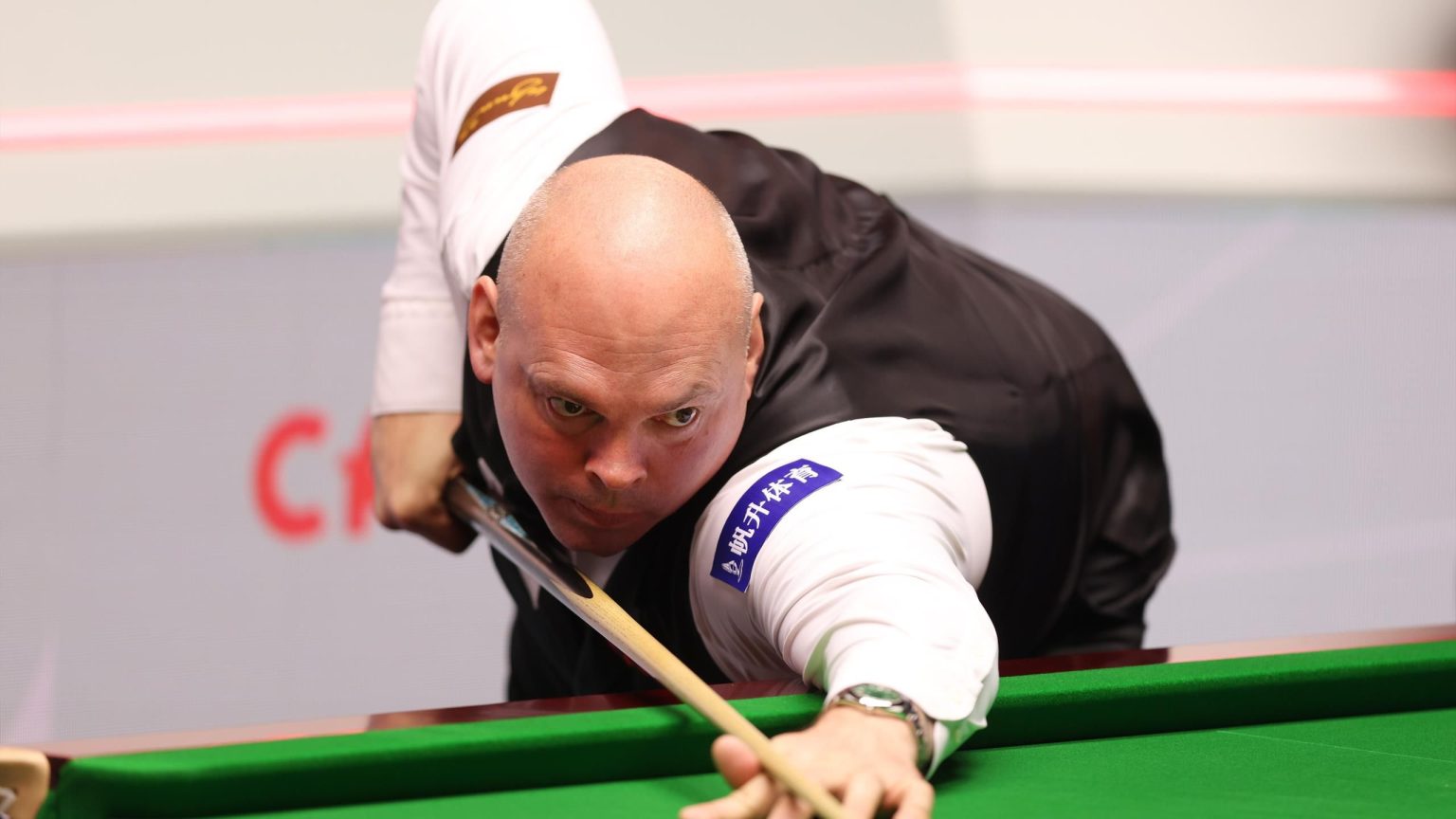 بطولة العالم للسنوكر: يتقدم ستيوارت بينغهام على غاري ويلسون، ويتقدم شون ميرفي