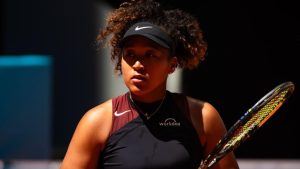 نعومي أوساكا “تستمد الكثير من الإلهام” من خبراء الطين وهي تسعى للحصول على لقبها الأول على السطح