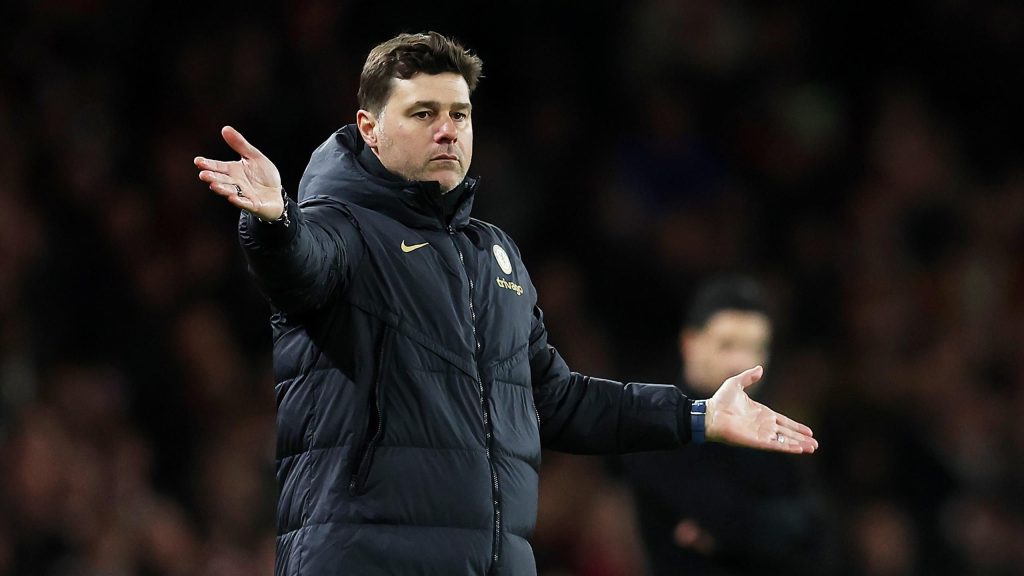 “أصعب مهمة في كرة القدم العالمية” – كول يحث تشيلسي على الحفاظ على ثقته في بوكيتينو