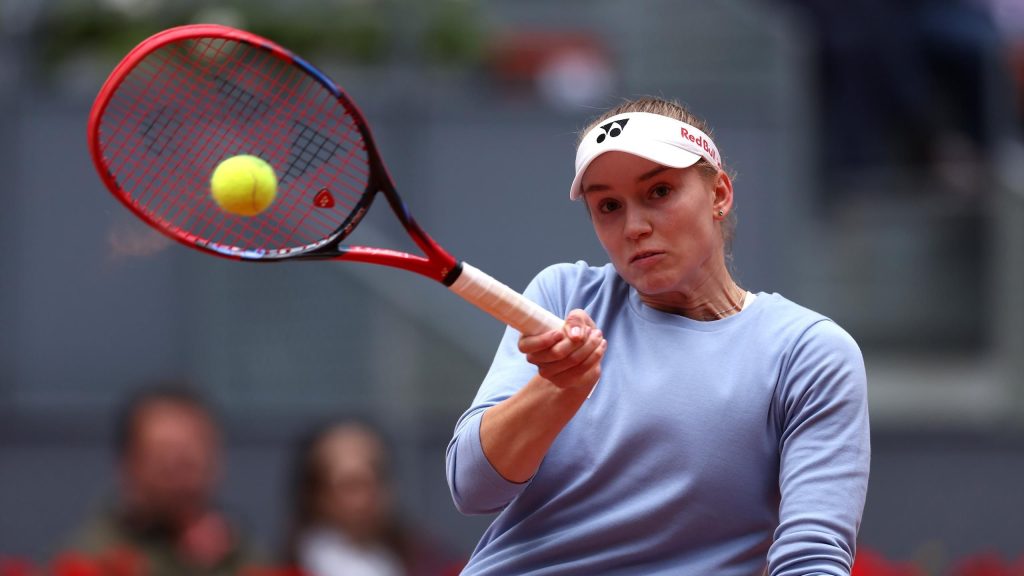 ريباكينا تهزم شريف وتبلغ دور الـ16 في بطولة مدريد المفتوحة