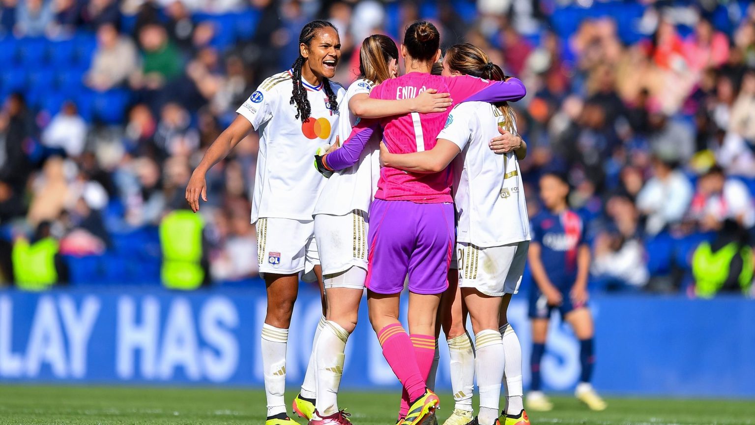 باريس سان جيرمان 1-2 أولمبيك ليون (مجموع 3-5): ليون يحجز نهائي دوري أبطال أوروبا للسيدات مع برشلونة