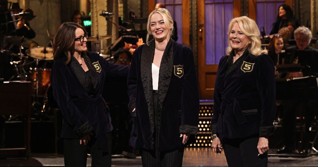 دليل لكل المشاهير الذين انضموا إلى نادي SNL's Five-Timers Club: توم هانكس، إيما ستون والمزيد