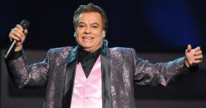 خوان غابرييل وهيكتور لافوي هما جزء من ماجستير مؤتمر مكتبة EE.UU.