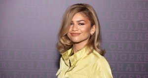 تمتع بمظهر رياضي أنيق مثل Zendaya مع هذه الأحذية الرياضية ذات التصميم البسيط
