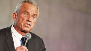 يقول آر إف كيه جونيور إن بايدن يمثل تهديدًا أكبر للديمقراطية من ترامب