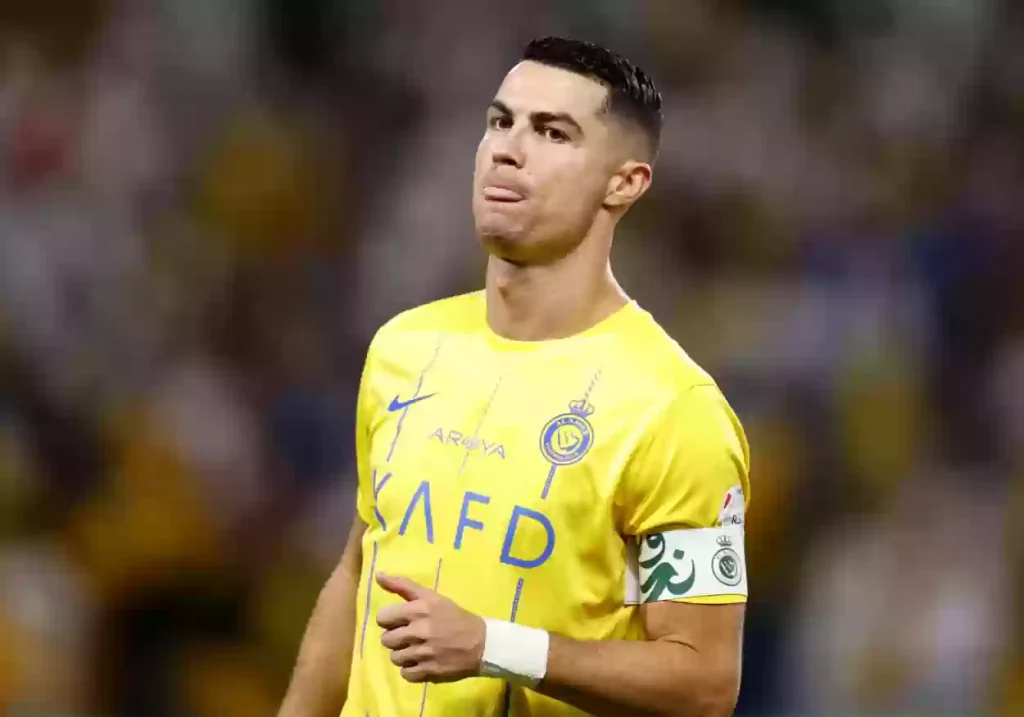تصريحات من العيار الثقيل!! مطالبة بإيقاف رونالدو قبل مواجهة الهلال.. لهذا السبب!!