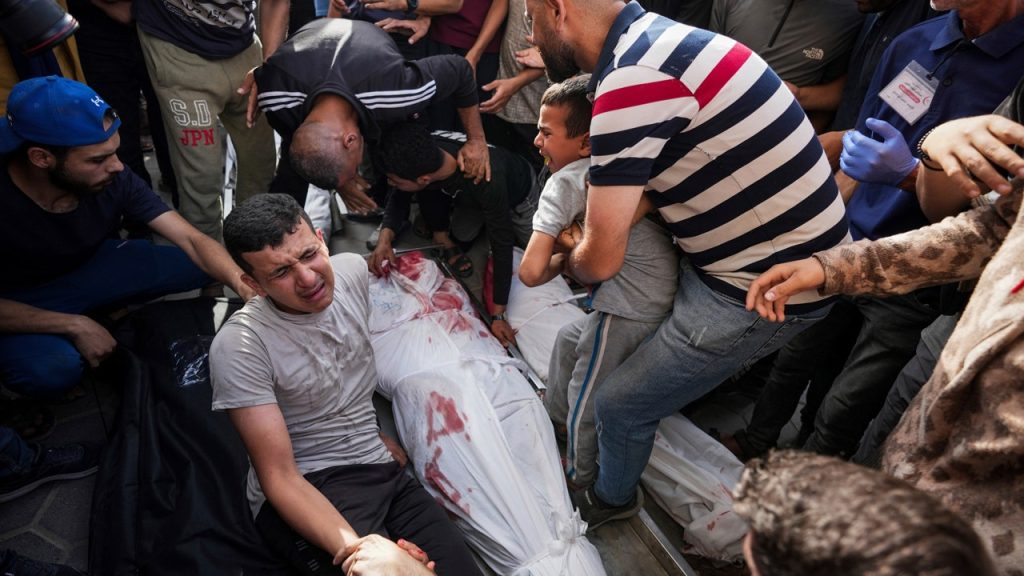 وترسل حماس وفدا إلى مصر لإجراء مزيد من المحادثات لوقف إطلاق النار في أحدث علامة على التقدم