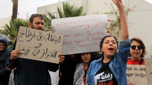 هدم مخيمات الخيام واعتقال النشطاء في الوقت الذي تشن فيه تونس حملة على المهاجرين