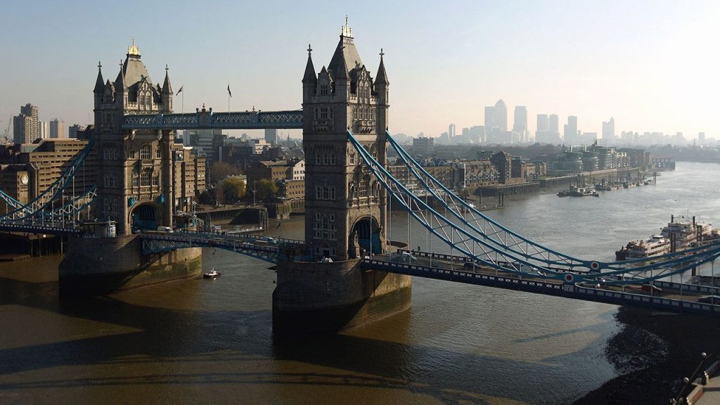 تم احتجاز رجلين بدون كفالة بعد التخطيط لهجوم مستوحى من داعش ضد اليهود في المملكة المتحدة