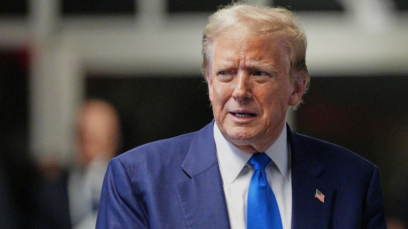 يقول ترامب إن الديمقراطيين “يديرون إدارة الجستابو” في المنتجع السنوي للجنة الوطنية الجمهورية