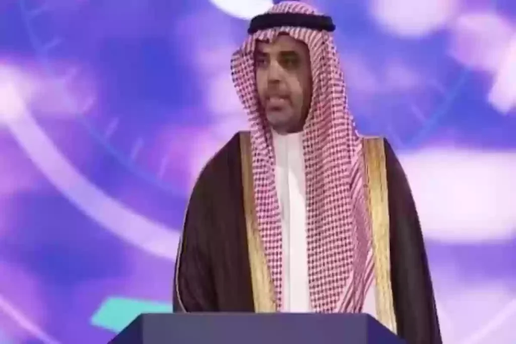 الأولى من نوعها.. مدير الخطوط السعودية يكشف موعد تزويد الطائرات بالشاشات الذكية والإنترنت