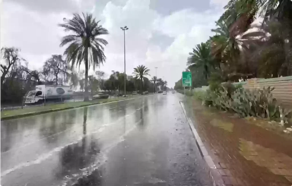 «الوطني للأرصاد»: استمرار هطول الأمطار الرعدية اليوم على مكة وهذه المناطق
