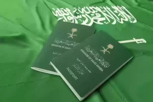 الغرامة والترحيل عن البلاد!! الجوازات السعودية تحذر من تلك المخالفة الخاصة بالعمل