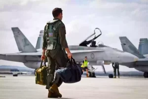كم راتب الطيار السعودي المدني والحربي بالسعودية