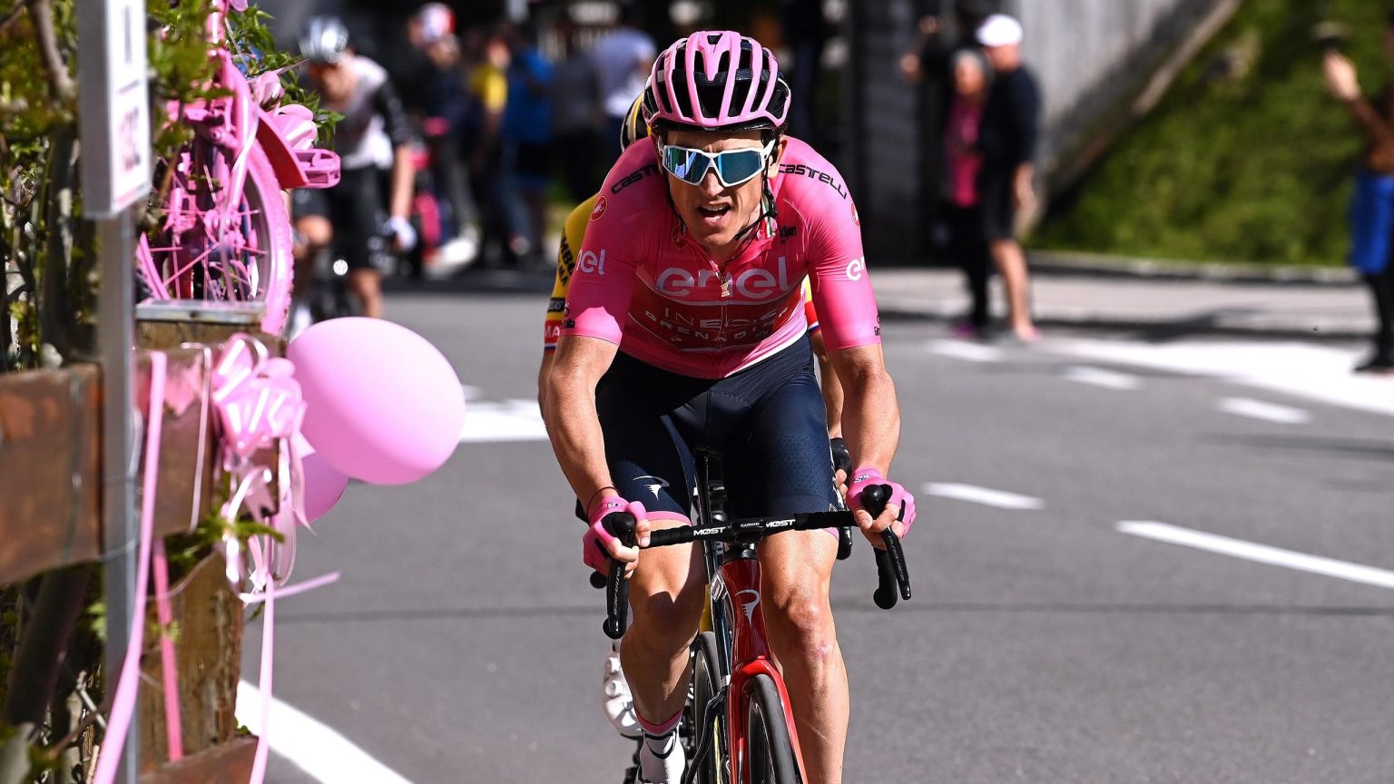 Giro d'Italia 2024 المرحلة 1: كيفية المشاهدة يوم السبت وتفاصيل البث التلفزيوني والبث المباشر بينما يبدأ Tadej Pogacar في المطاردة