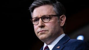 كيف صوت أعضاء مجلس النواب على المحاولة الفاشلة للإطاحة بجونسون؟