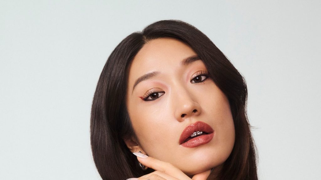 داخل عالم DJ Peggy Gou الجريء جدًا
