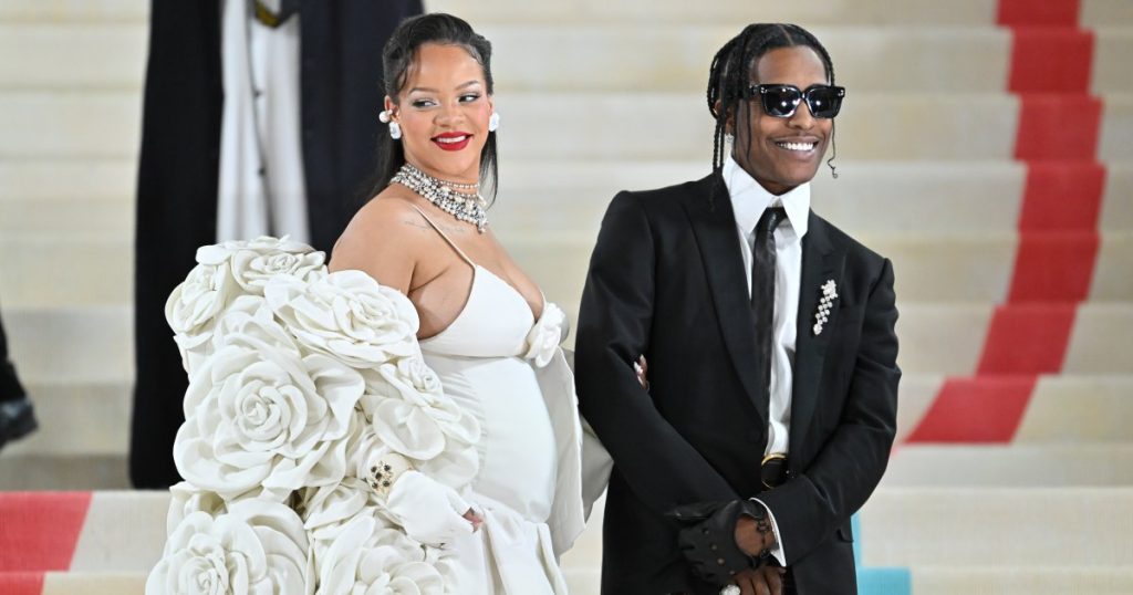 أكبر 5 مفاجآت تخطت في حفل Met Gala لعام 2024: ريهانا وبليك ليفلي والمزيد