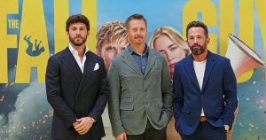 مصمم الحركات الخطرة كريس أوهارا يتحدث عن كيفية تمثيل فيلم “The Fall Guy” بدقة لممثلي الحركات الخطرة (حصريًا)