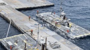 الجيش الأمريكي يوقف بناء رصيف قبالة غزة بسبب سوء الأحوال الجوية