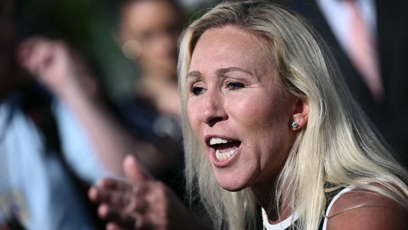 تصوت MTG ضد مشروع قانون مكافحة معاداة السامية وتستحضر مجازًا معاديًا للسامية في منطقها