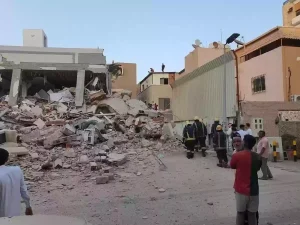 مأساة حقيقية في جدة | الإنقاذ المدني يواصل البحث عن مفقودي ركام مبنى الفيصلية لليوم الثالث